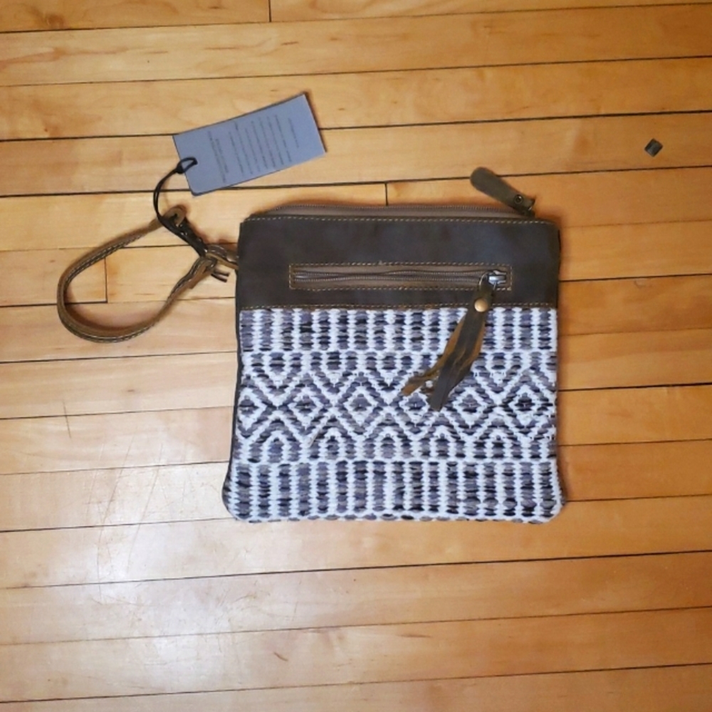 Myra Bag Clutch Purse/Pouch